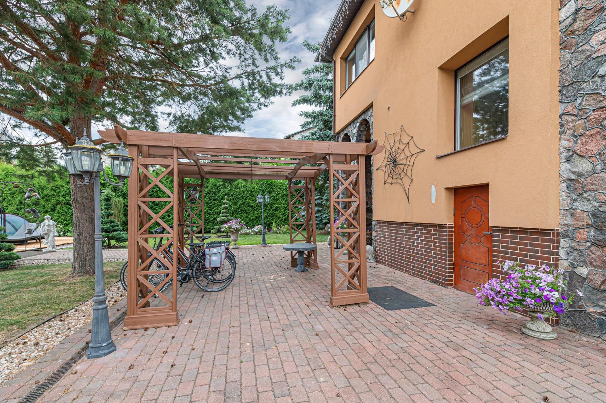 Apartment Spacious By Polo Kaunas